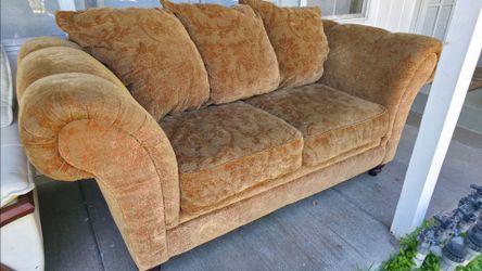 Sofa Couch Loveseat Free Furniture Pet Free