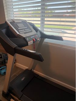 Sunny Health & Fitness SF-T7515 Treadmill – Like New