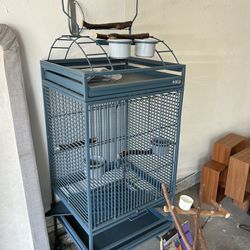 Play Top Bird Cage, Stand and extras