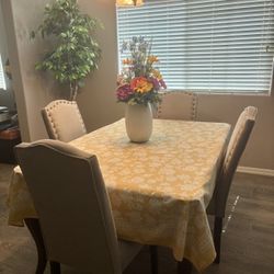 $100 Takes ALL 6 Chairs And Solid Wood Table With Leaf