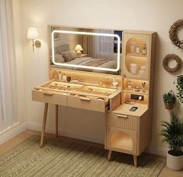Makeup vanity