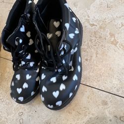 Boots Size 6