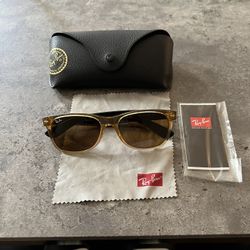 Ray Ban New Wayfarer Sunglasses 