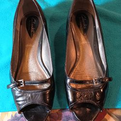  Clarks Artisan Black Leather Wedge Heels Mary Jane Buckle Strap Open Toe 8M