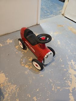 Radio Flyer Ride On Bike