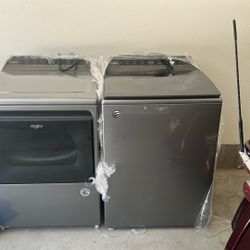 Whirlpool  Washer and Dryer Set