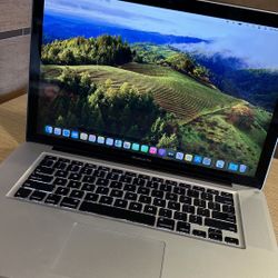 Apple MacBook Pro 15” i7/8GB256GB SSD $180 