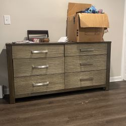 Dresser Draw with Mirror 