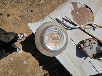 51 ford center hubcaps