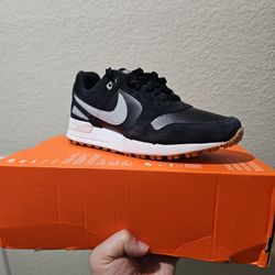 Nike Pegasus 89-golf Size 9 In woman