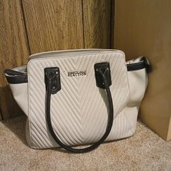 KENNETH COLE REACTION TOTE BAG PURSE