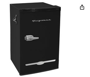 Refrigerator Frigidaire (BRAND NEW)