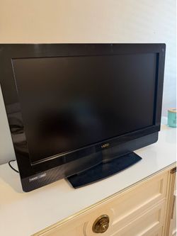 31” Screen Vizio TV