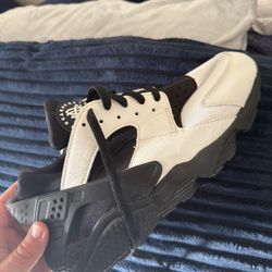 Nike Huarache Size 12 Men’s 
