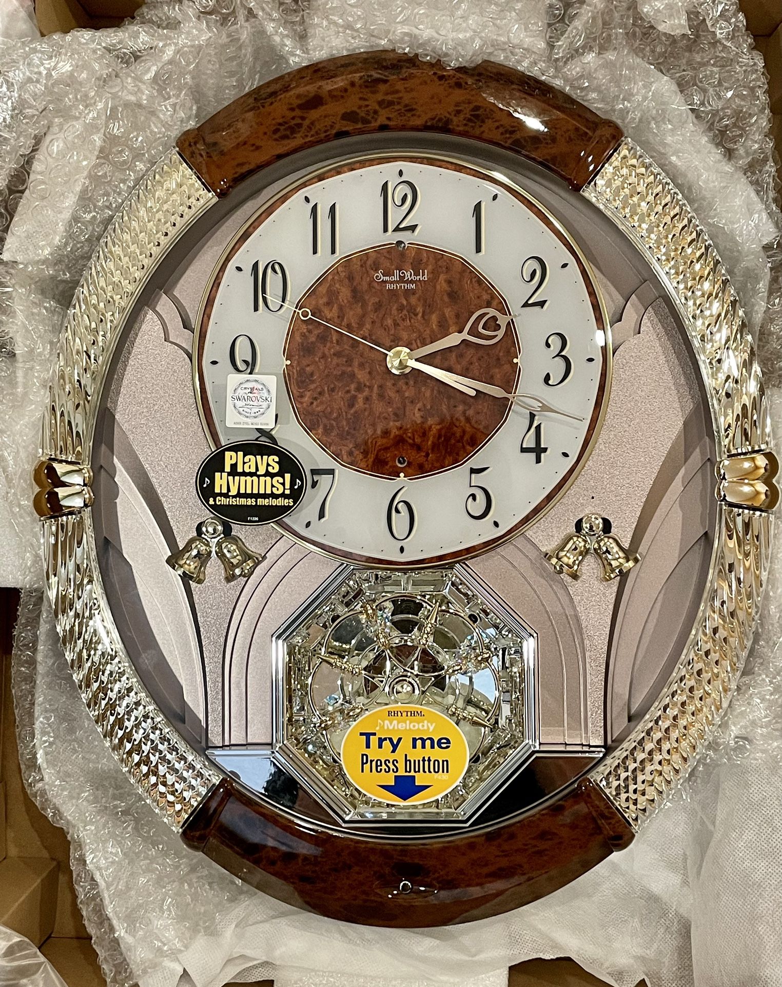 Rhythm Small World Clock