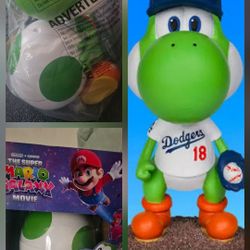 Yoshi Popcorn Bucket And Hatching Yoshi 