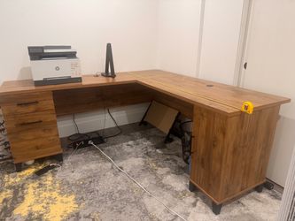 Corner Desk