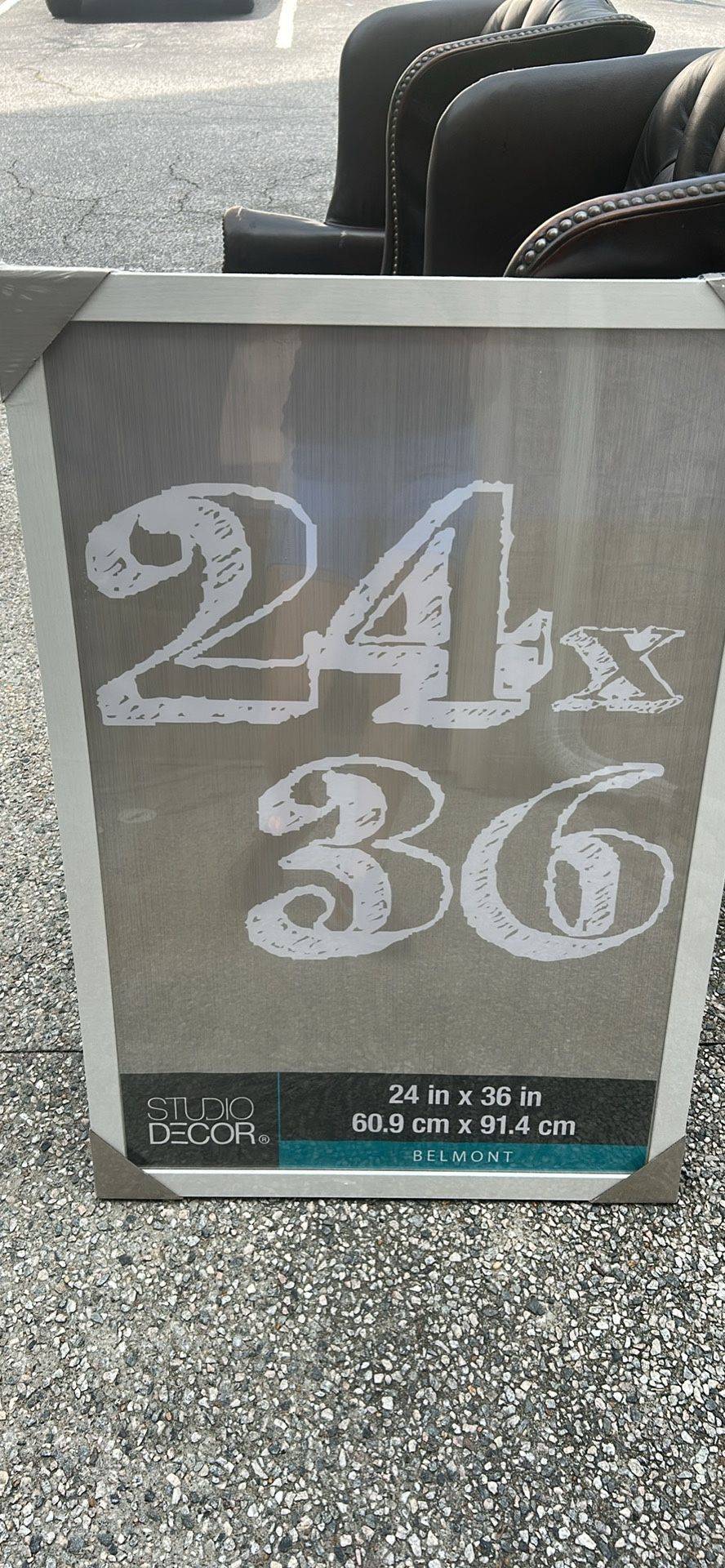 Free Rugs, Coffee Table, Picture Frame