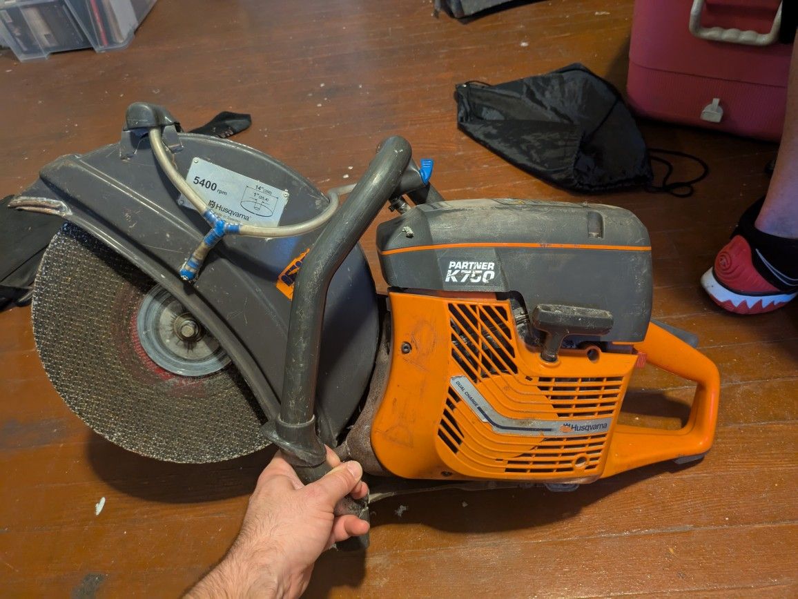 Husqvarna K750 Concrete Saw + New Concrete Blade