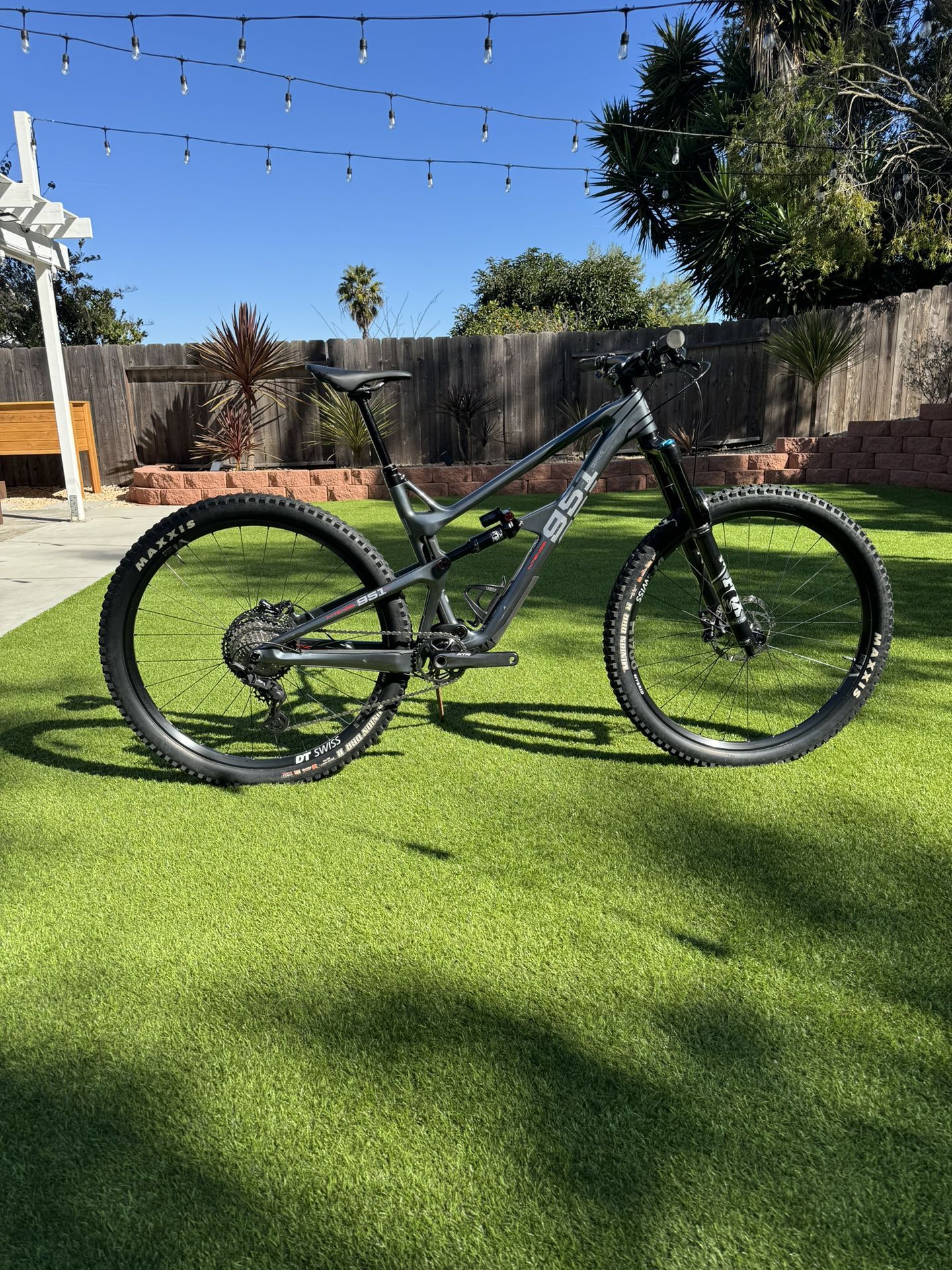 Large Intense 951 Carbon 29” MTB Mountain Bike