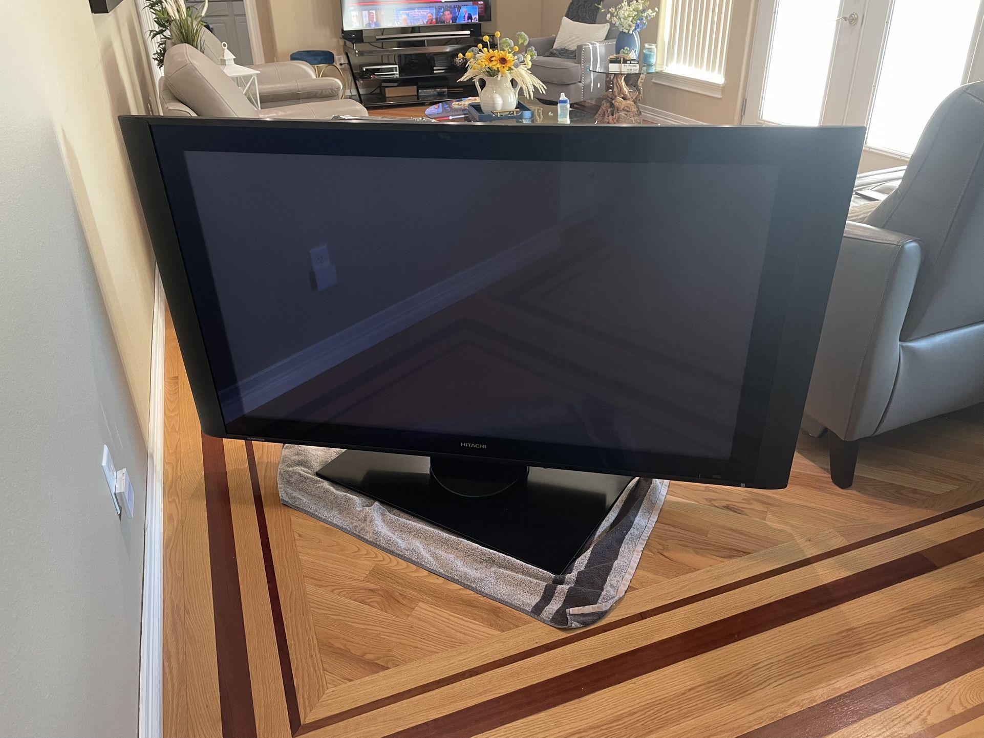 60 Inch Hitachi TV