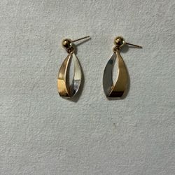 14k Gold - Earrings 