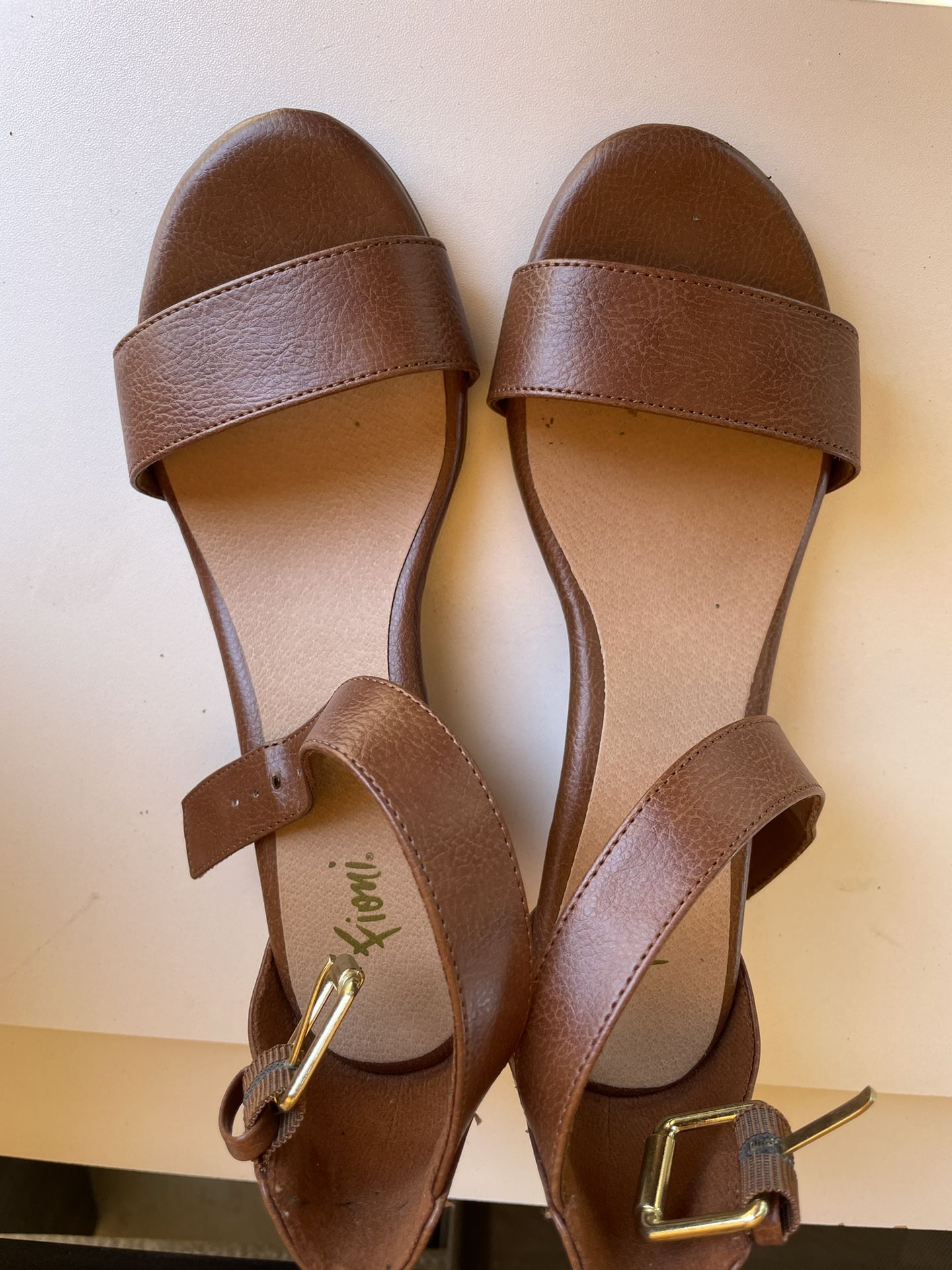 Fioni Paige Sandals Size 5.5