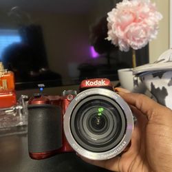 Kodak Az401RD point and shoot digital camera 