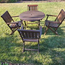 Pottery Barn Chatham Outdoor Wood Bistro Folding Table And Chairs