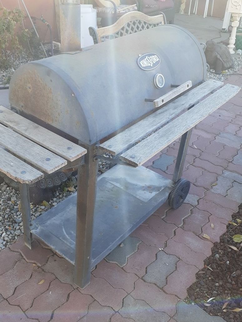 Asadora de Carbon $30