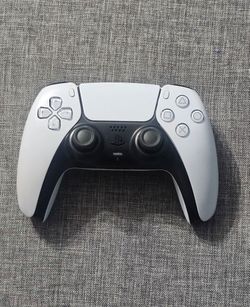 PlayStation 5 Dualsense controller