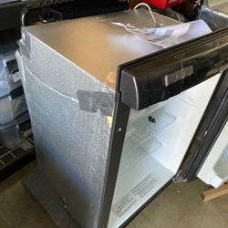 Dometic Americana RM2351RBK RV Gas Absorption Refrigerator