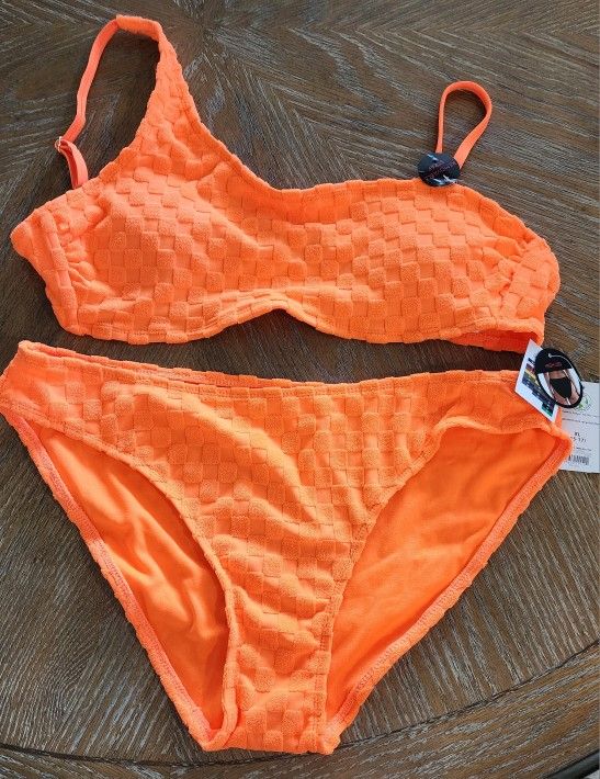Womens 2 Pc Swim Suit