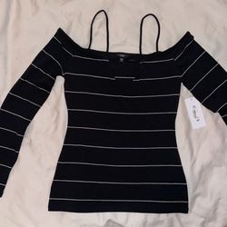 NWT GUESS top Xs 