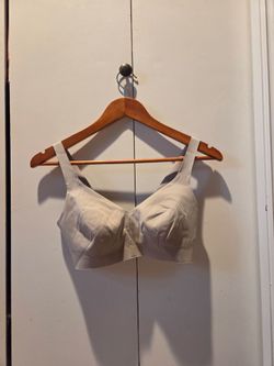 Womens Lululemon sports bra, size 34D