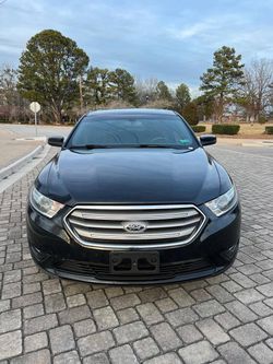 2015 Ford Taurus