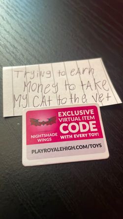 Royal high Roblox toy code