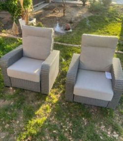 Sunbrella fabric outdoor recliners patio recliners electric outdoor patio recliners huge oversized patio recliners Costco patio furniture 🆕