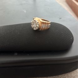 Men’s 14 Ct Yellow Gold 2.31 Ct Diamond Total  Wt