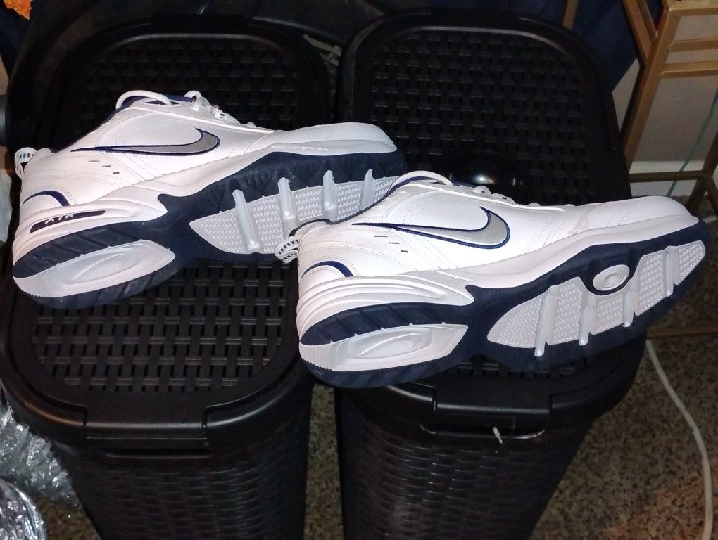 Nike Air Monarch Men's Size 11.5