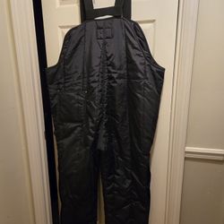 RefrigiWear ComfortGuard high bib overalls 
4xl– brand new.