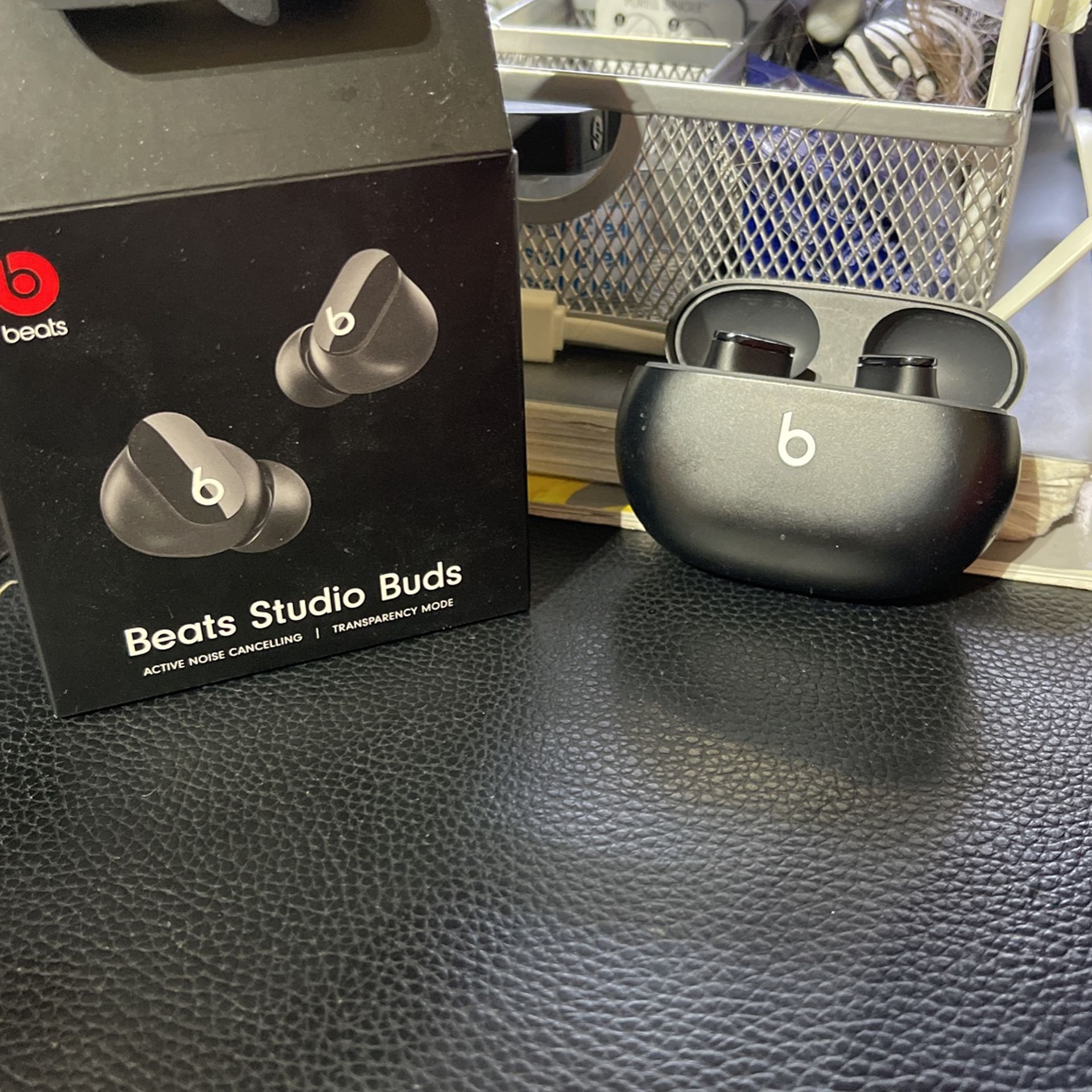 Beats Studio Buds 