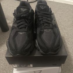 Black New Balances Size 9 New 