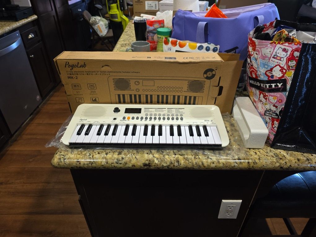 37 Key Electric Keyboard (Mini)