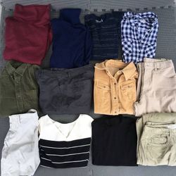 Lot of 12 Assorted Womens Clothing Size Medium to XL