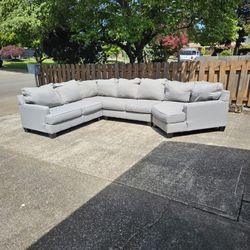 4pc Sectional Couch 