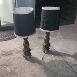 Set of 2 Antique lamps