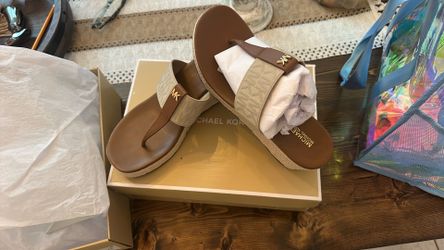 MK sandals NEVER WORN