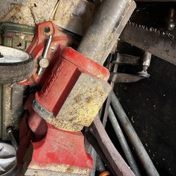  Vise, Heavy Duty for Bench Work