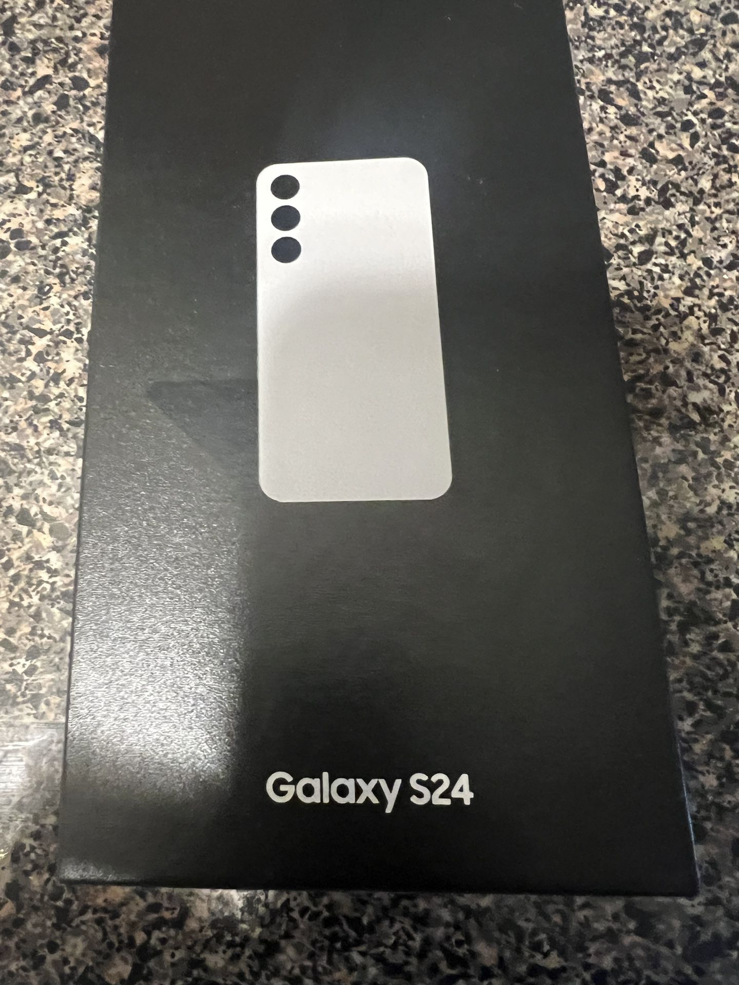 Samsung Galaxy S24 (unlocked)